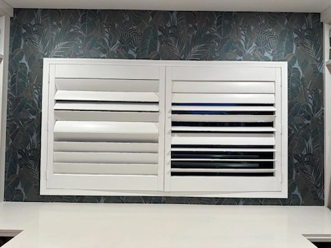 Accent wall wallpaper installation in Georgetown