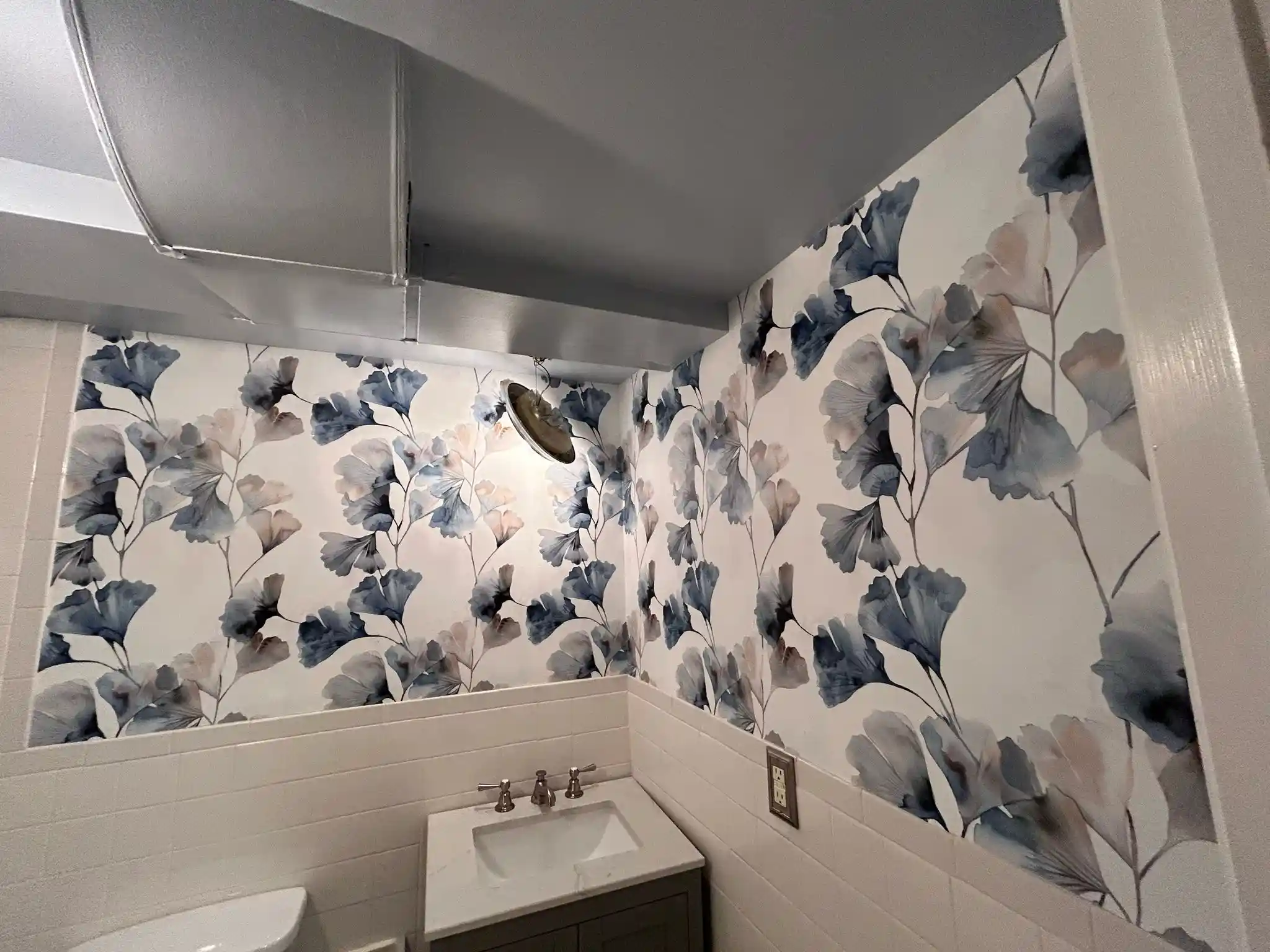 Wallpaper project planning and wall preparation in Leander