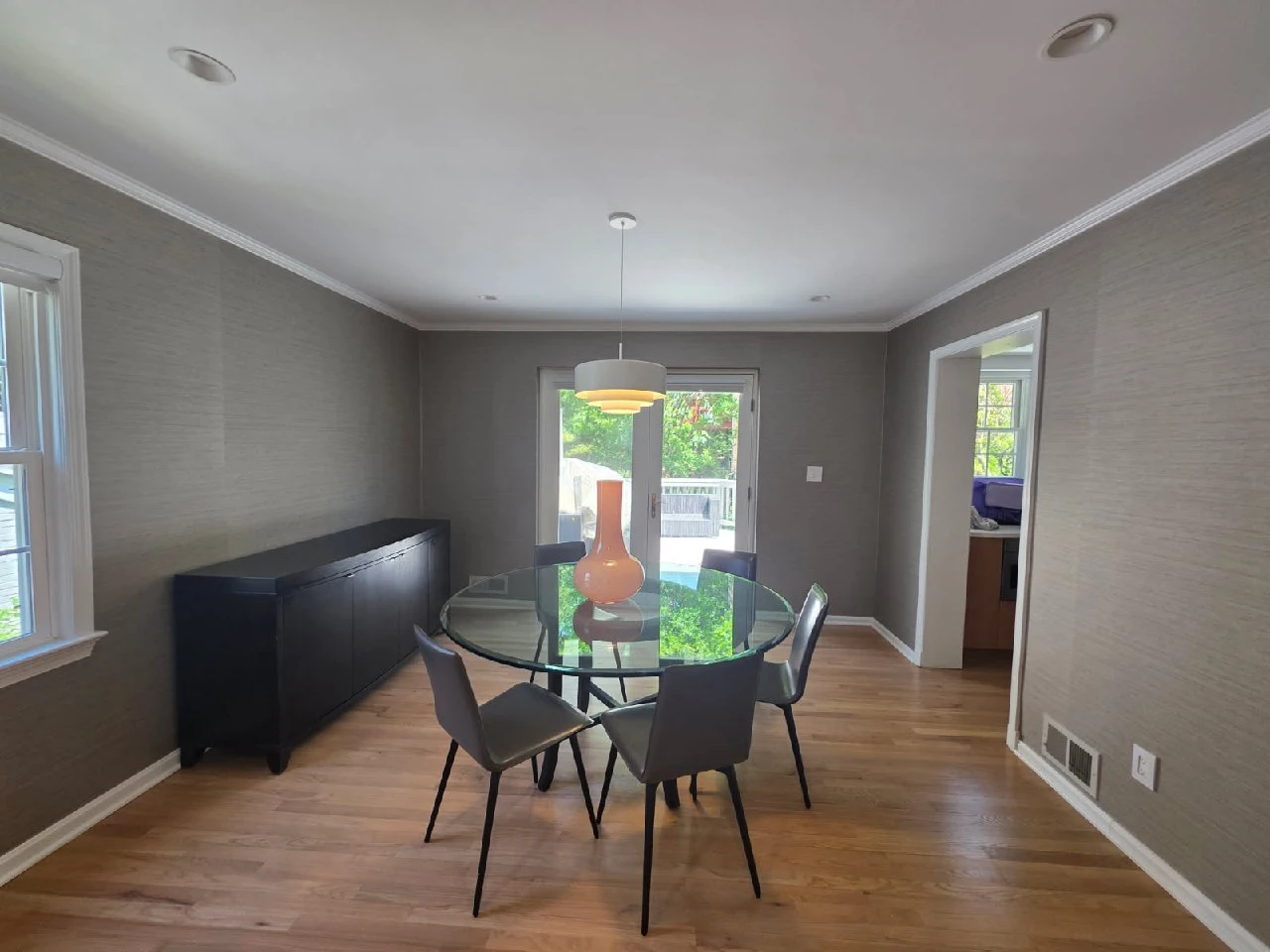 Expert wallpaper installation in San Marcos