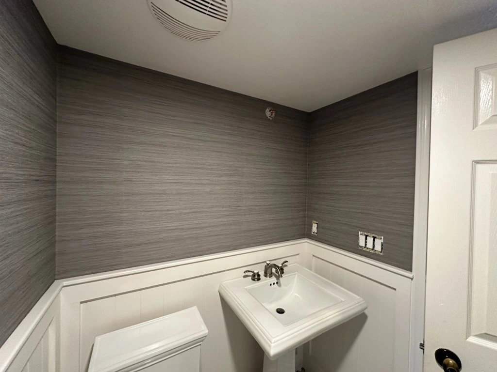 Wallpaper installation in Taylor